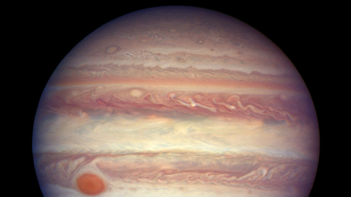 ¿Por qué tiene Júpiter franjas de colores?