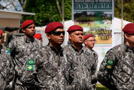 Unos 3.200 soldados brasileños vigilarán la frontera con Venezuela, que niega la crisis migratoria