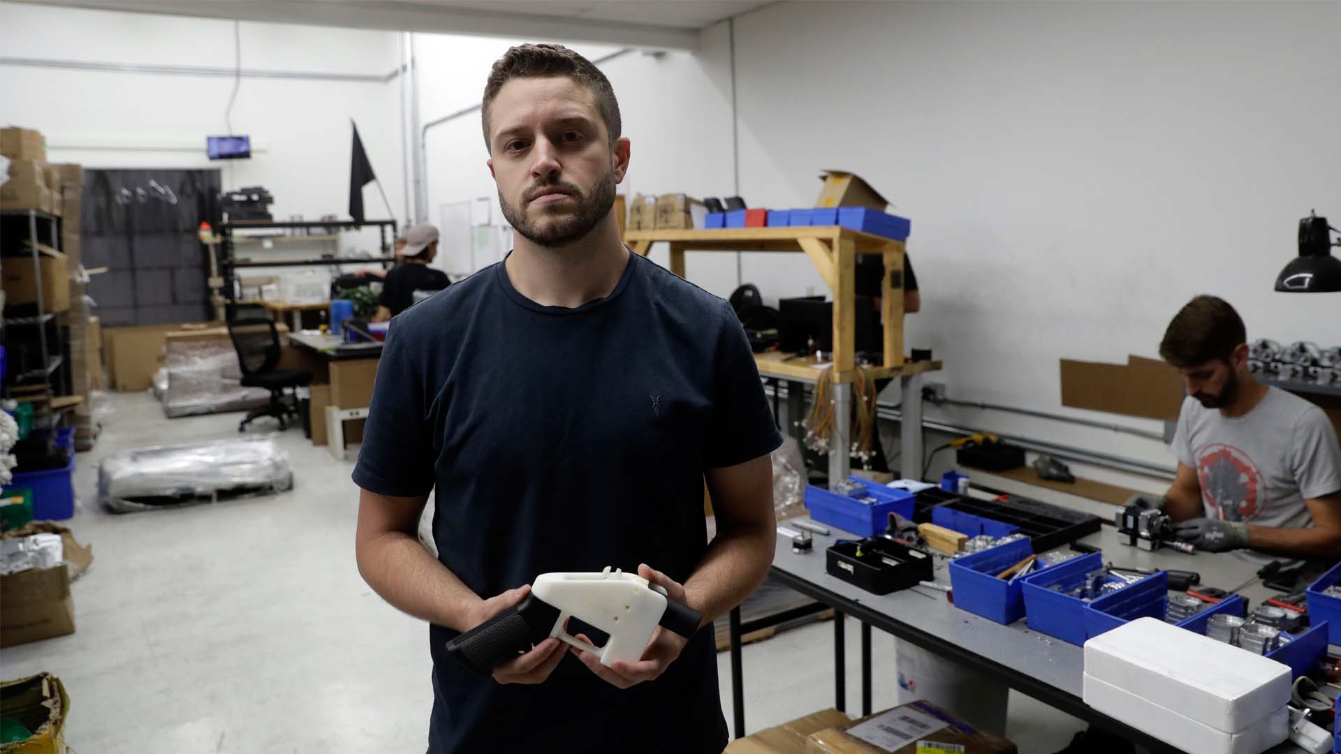 Acusan al creador de armas impresas en 3D de abuso sexual a menores en Texas