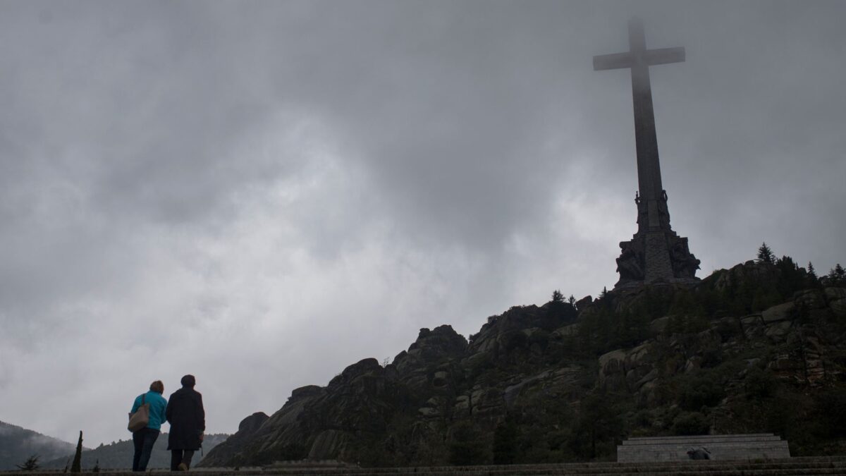 Arreglar el pasado, ¿labor de historiadores?