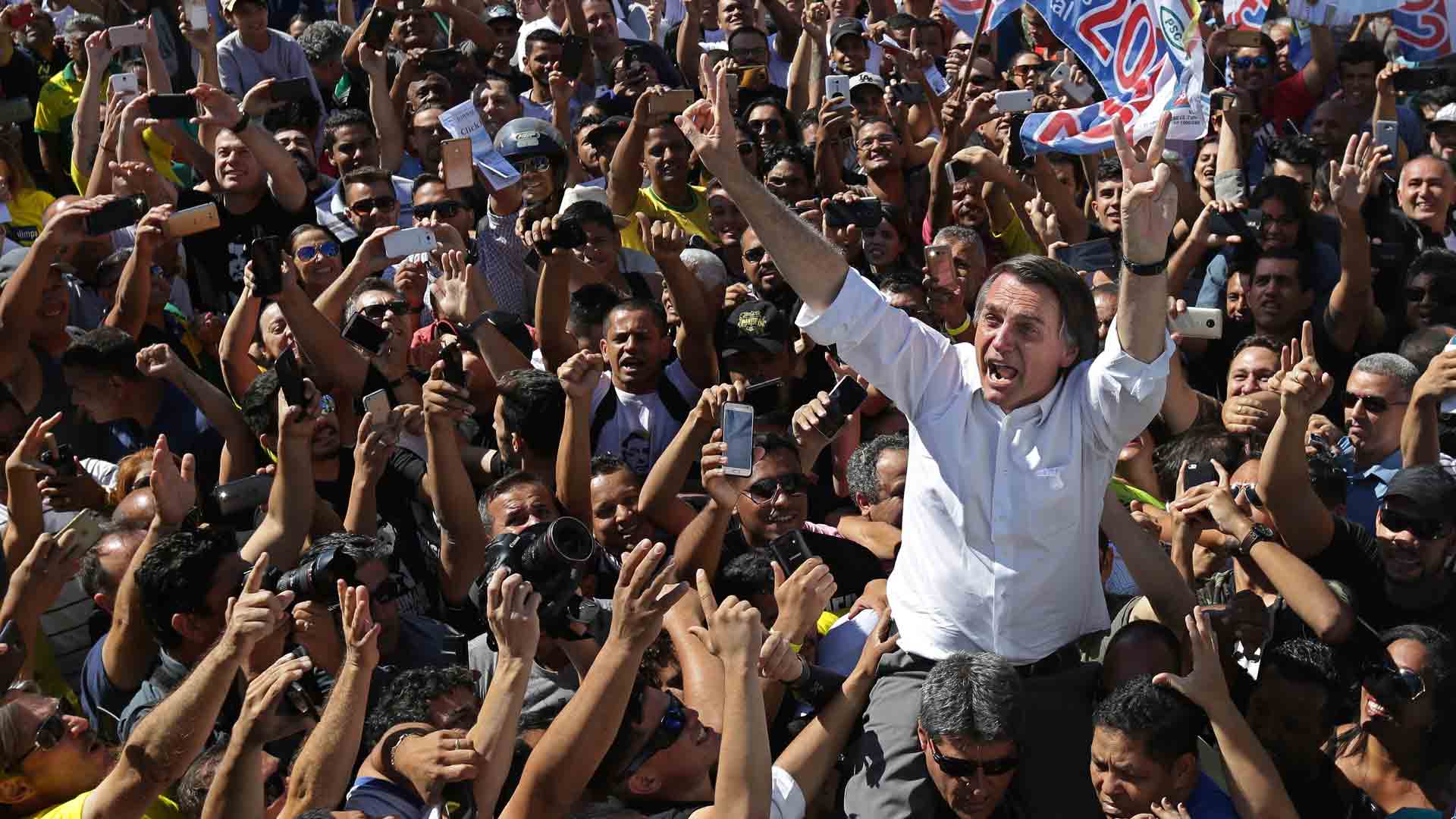 Apuñalado en un acto de campaña el candidato para la presidencia de Brasil Jair Bolsonaro