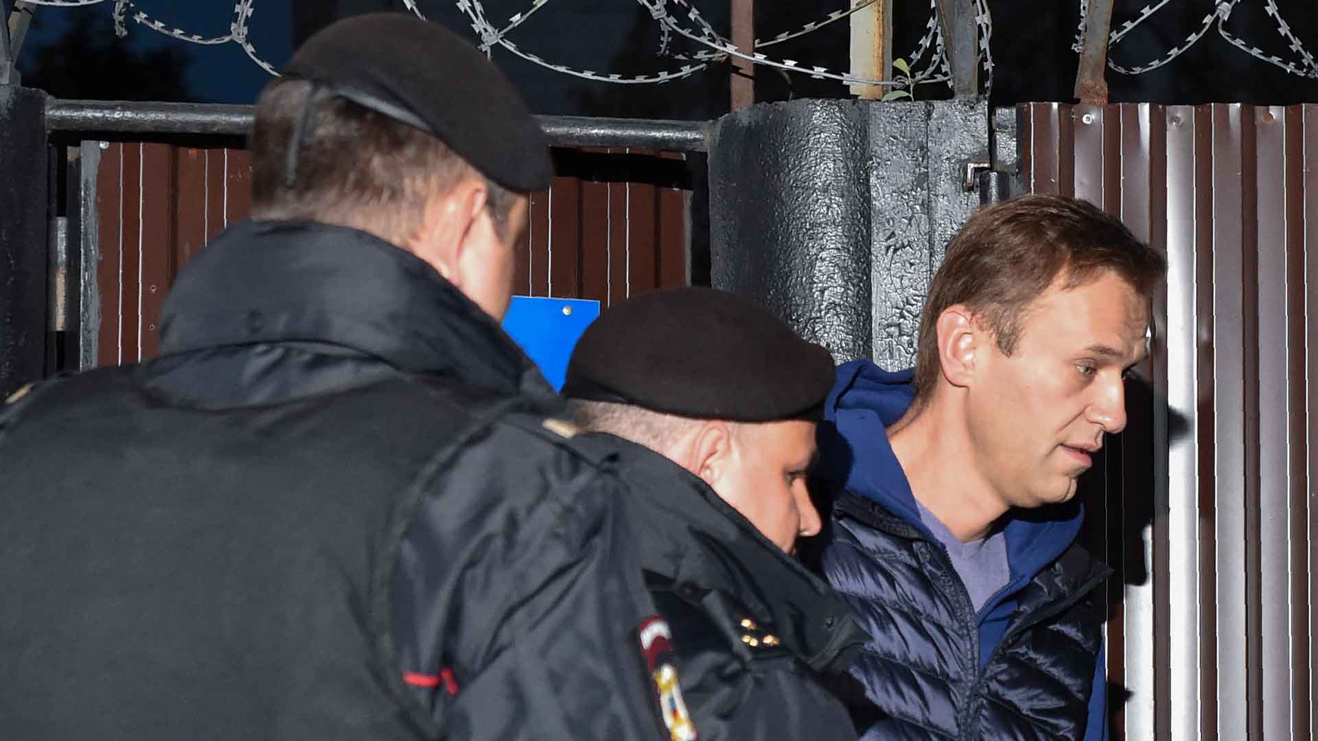 El opositor ruso Alexéi Navalny detenido de nuevo al salir de prisión