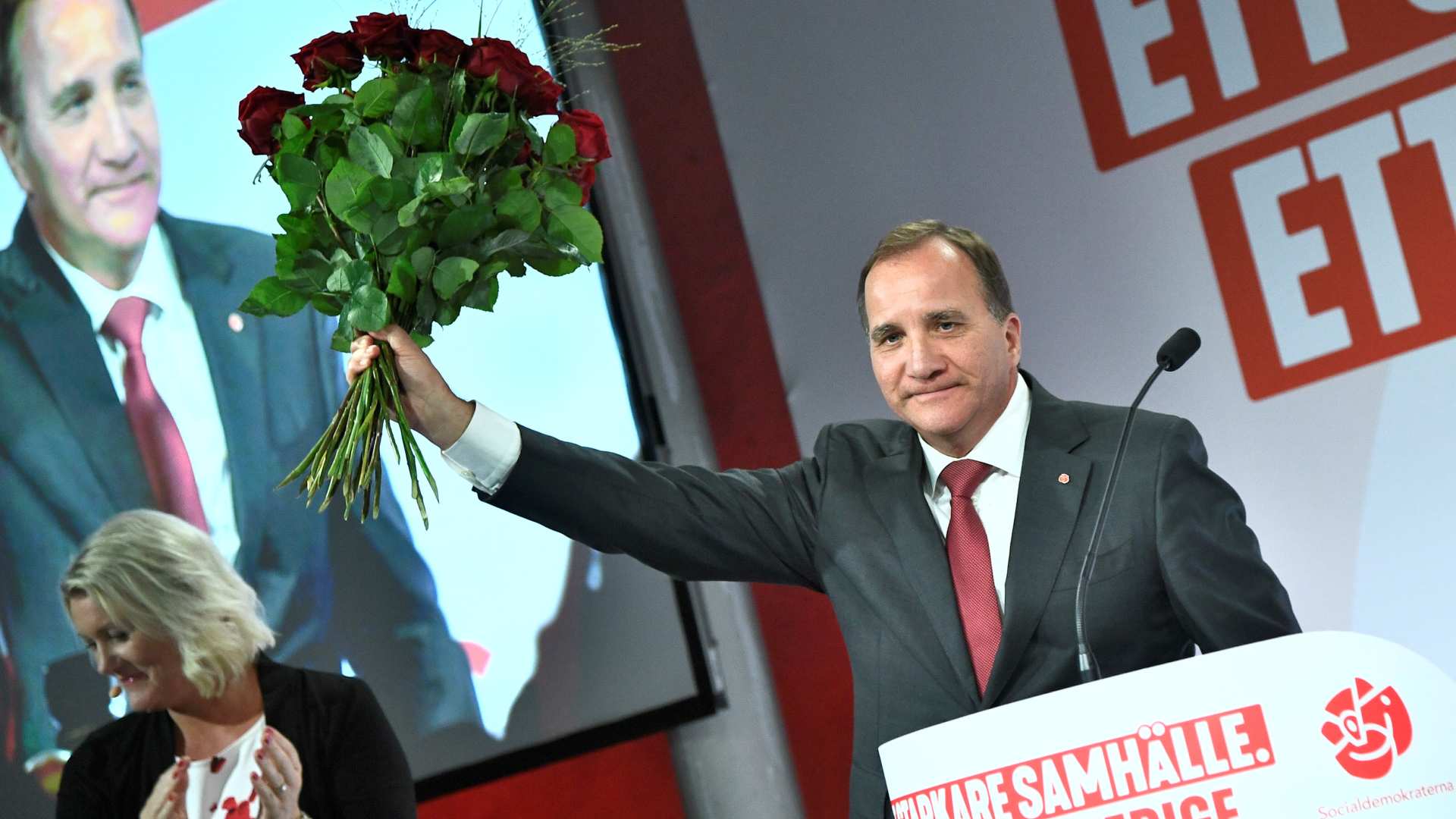 El primer ministro sueco llama al diálogo tras perder la mayoría y ante el avance de la ultraderecha