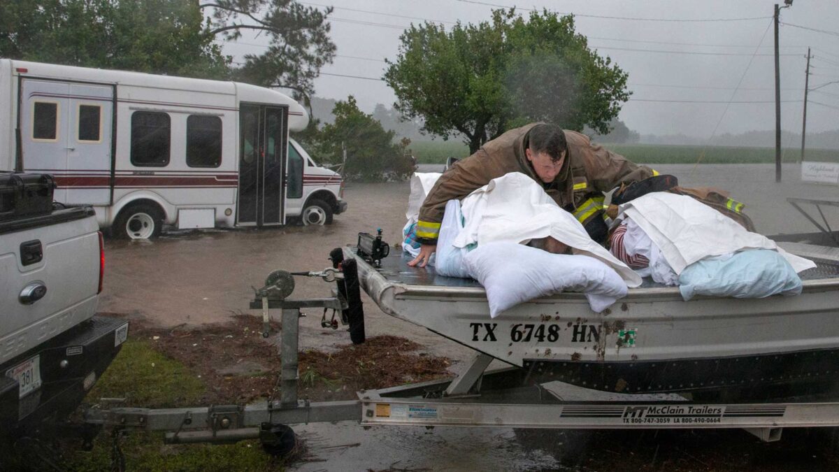 Florence deja 13 muertos y las autoridades advierten de que la «devastación apenas comienza»