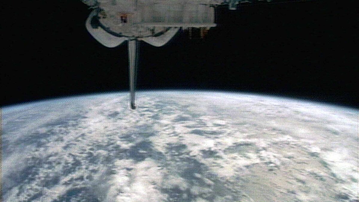 Francia acusa a Rusia de intentar espiar uno de sus satélites