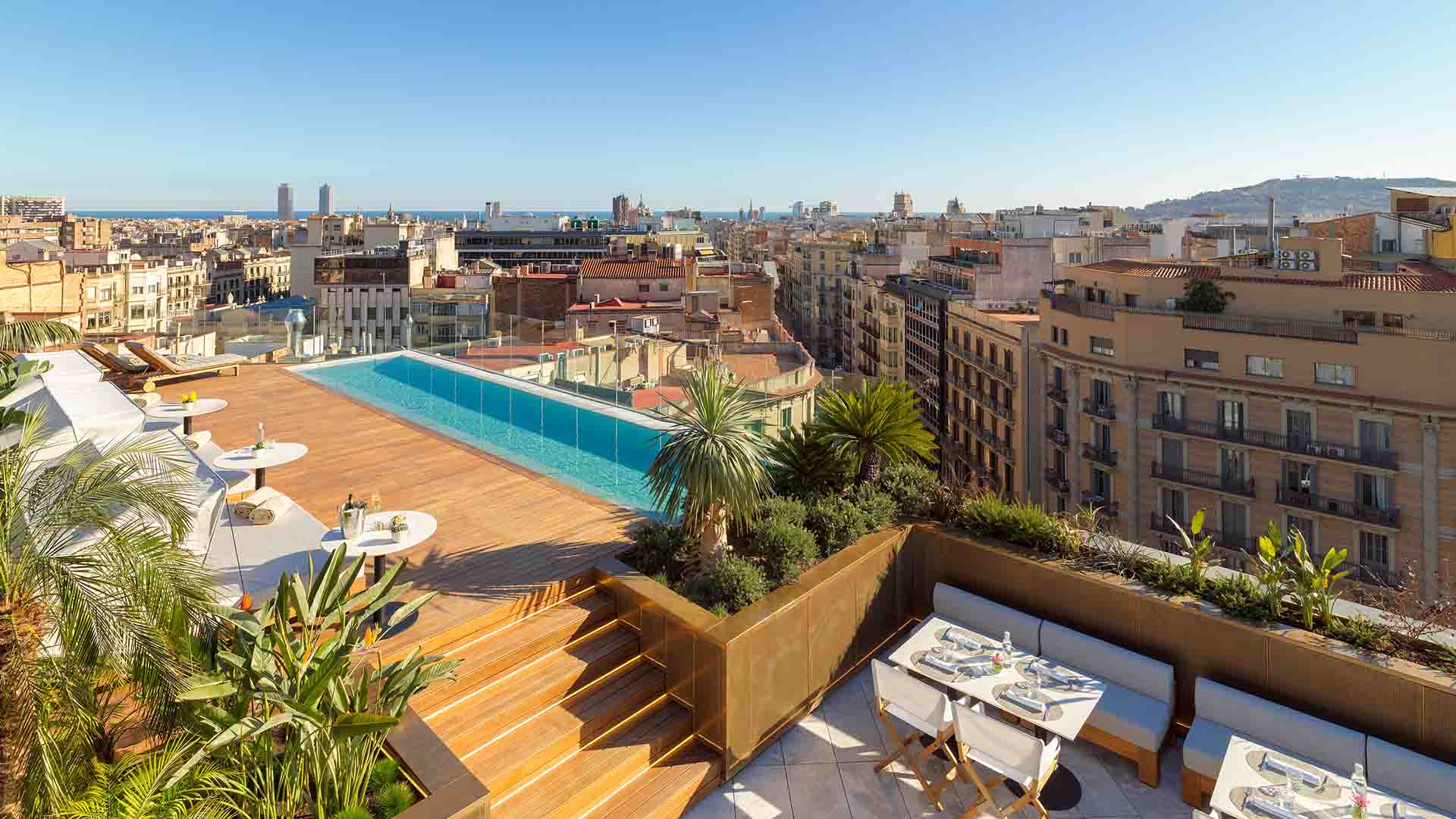 Un oasis en Barcelona y el turismo hotelero en tiempos de Airbnb