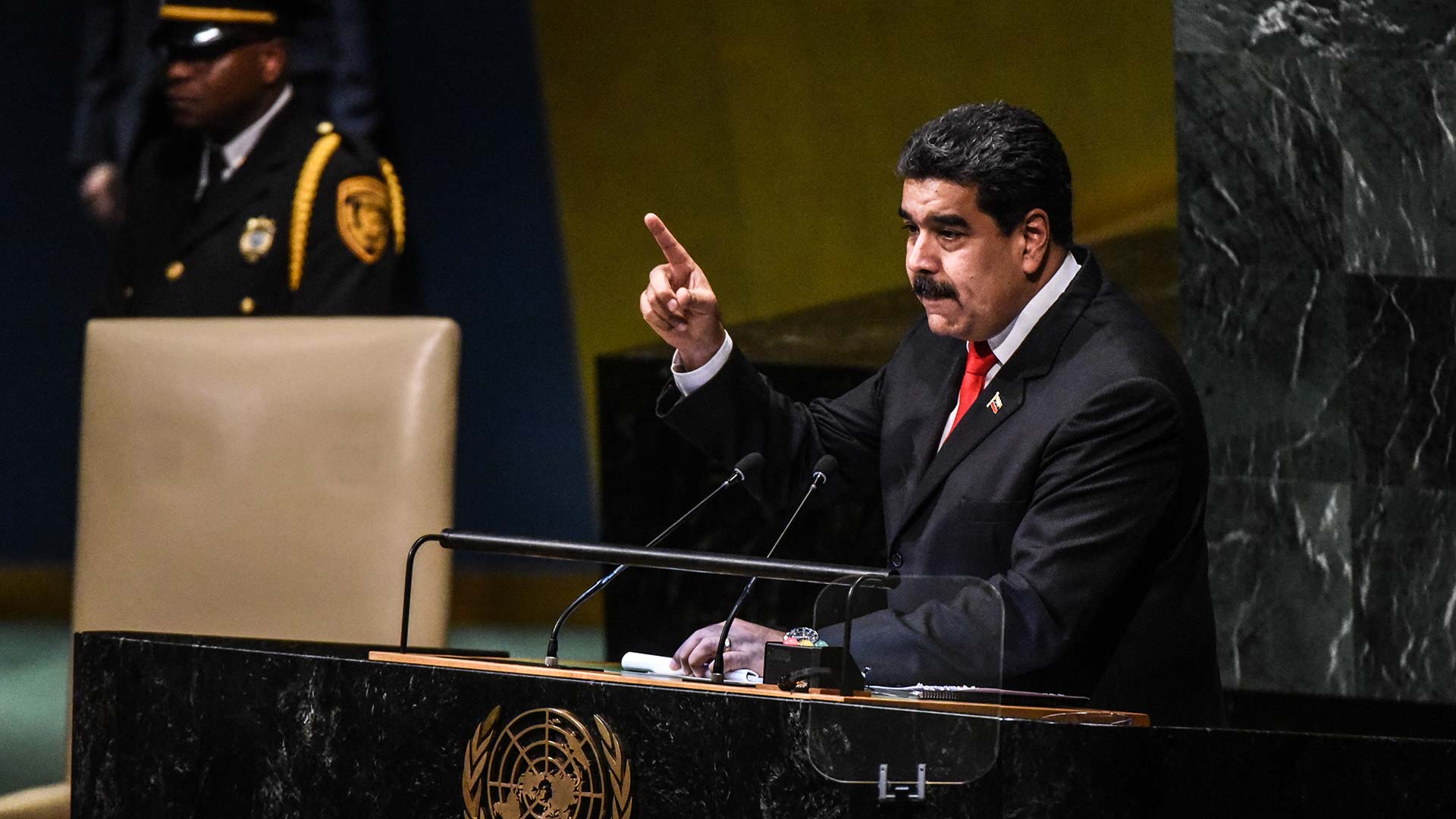 Maduro se reúne con el presidente de Irán y el canciller de Rusia