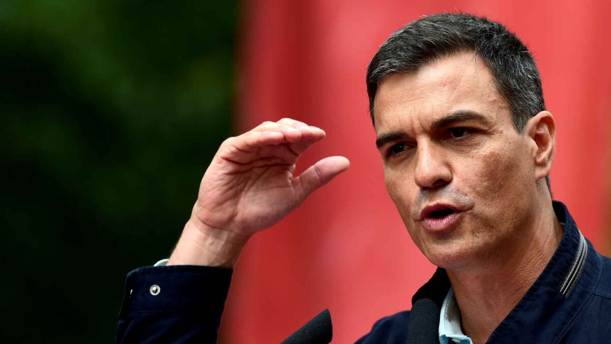 Pedro Sánchez da permiso para difundir su tesis doctoral en internet