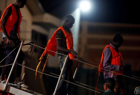 Salvamento Marítimo rescata a 185 inmigrantes en el mar de Alborán