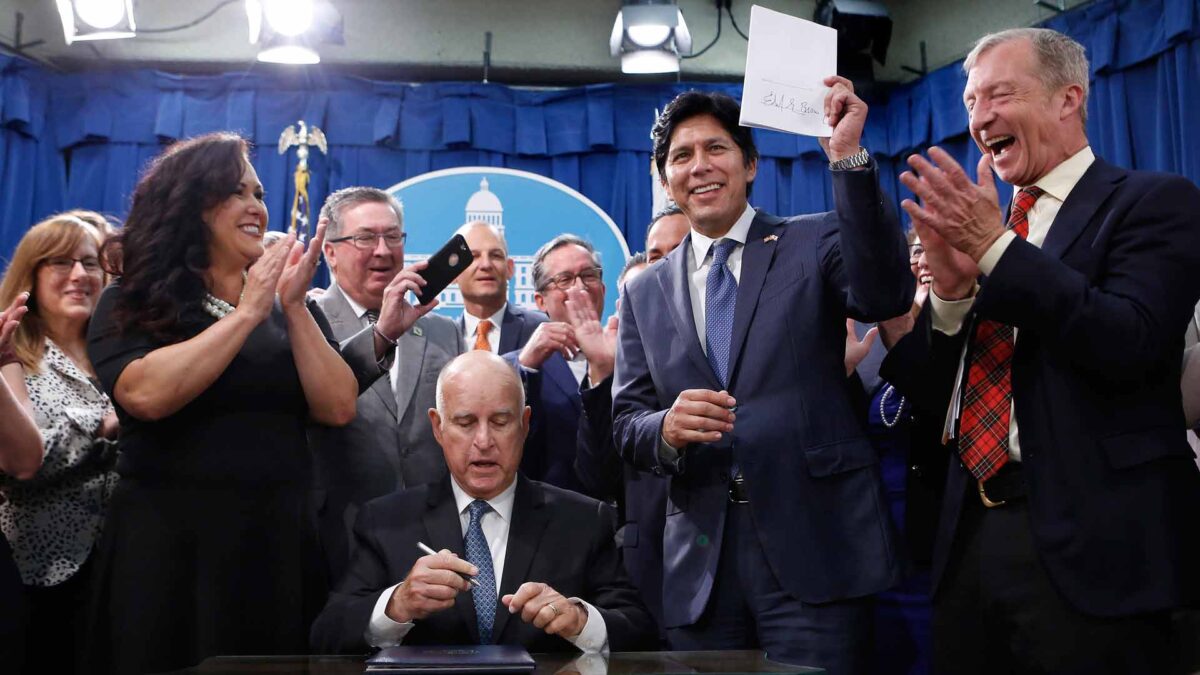 Toda la energía de California será limpia en 2045