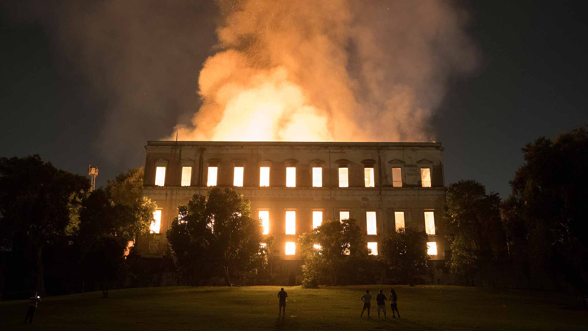 Un incendio arrasa el Museo Nacional de Río de Janeiro