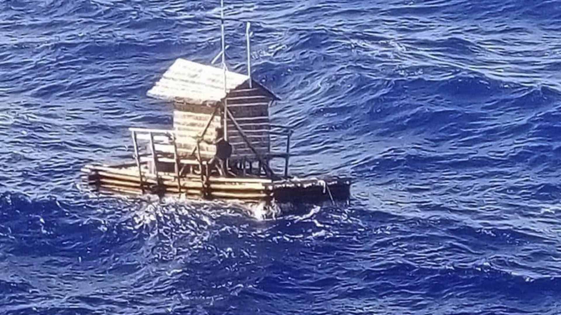 Un joven indonesio sobrevive 48 días a la deriva en una casa flotante en alta mar