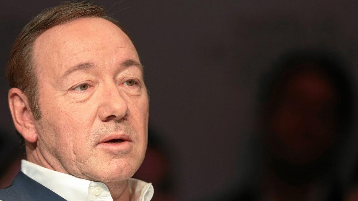 Un masajista de California demanda por abusos a Kevin Spacey