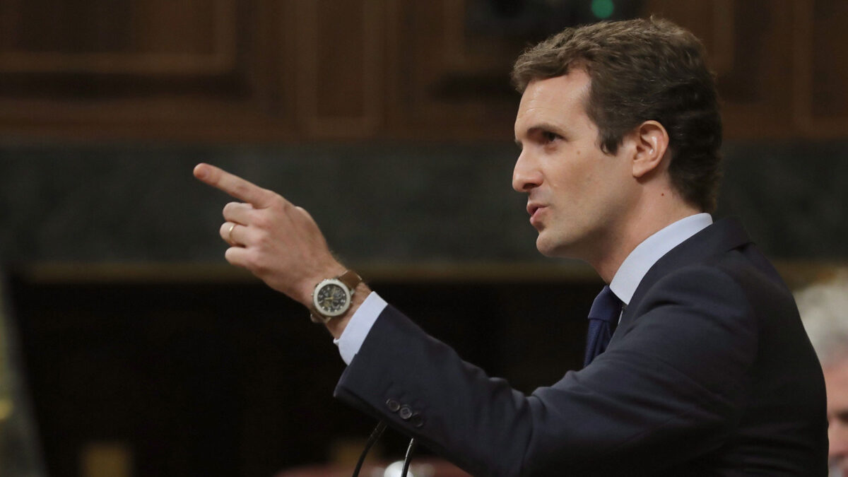 Casado acusa a Sánchez de golpista y este amenaza con retirarle la palabra