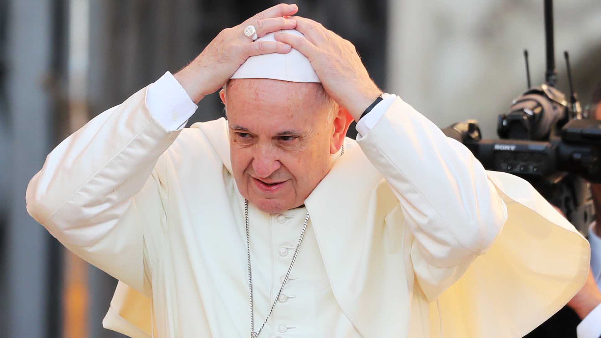 El papa equipara el aborto a recurrir a un "asesino a sueldo"