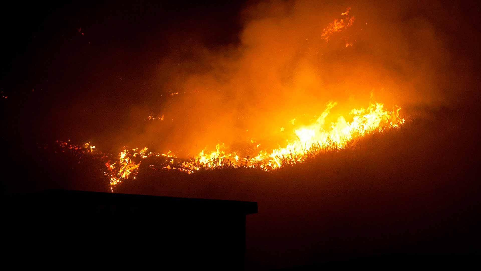 Estabilizado el incendio de Mondariz tras quemar 150 hectáreas