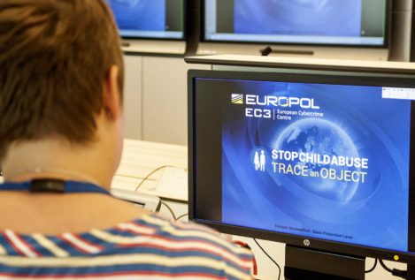 Europol ha identificado a más de 240 menores víctimas de abusos sexuales desde 2014