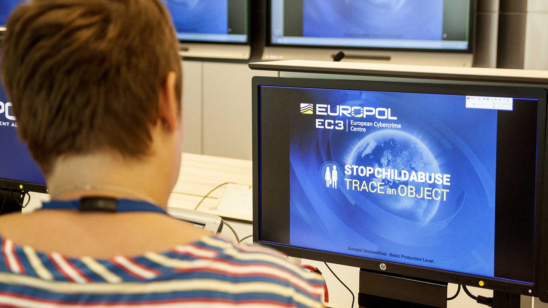 Europol ha identificado a más de 240 menores víctimas de abusos sexuales desde 2014
