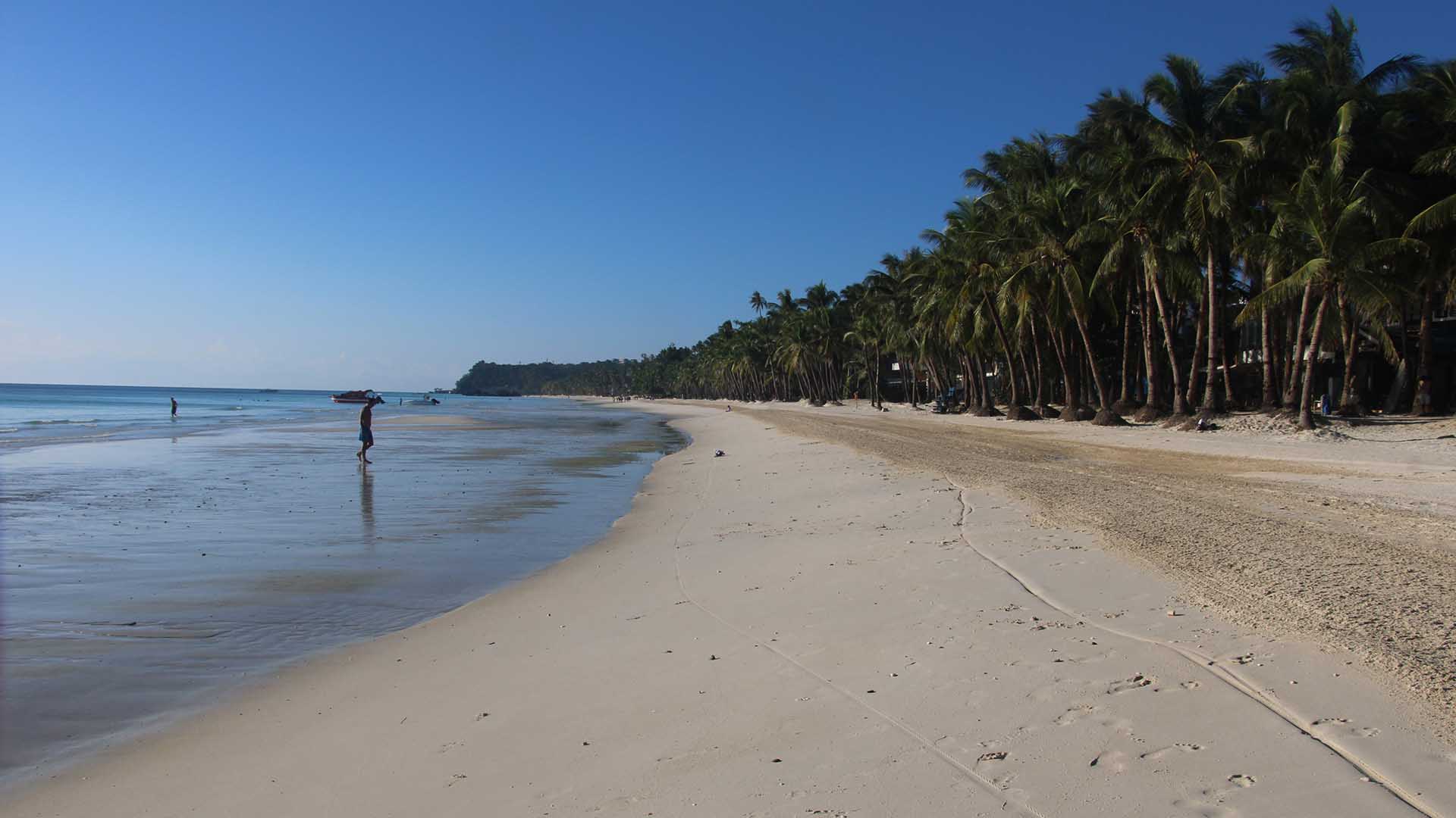 Filipinas reabre la paradisíaca isla de Boracay, convertida en "cloaca" por el turismo de masas