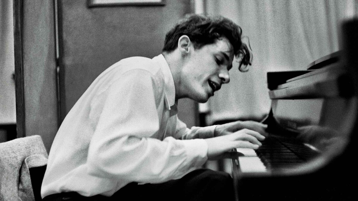 ¡Dejen gritar al pianista! La historia del talento insuperable de Glenn Gould