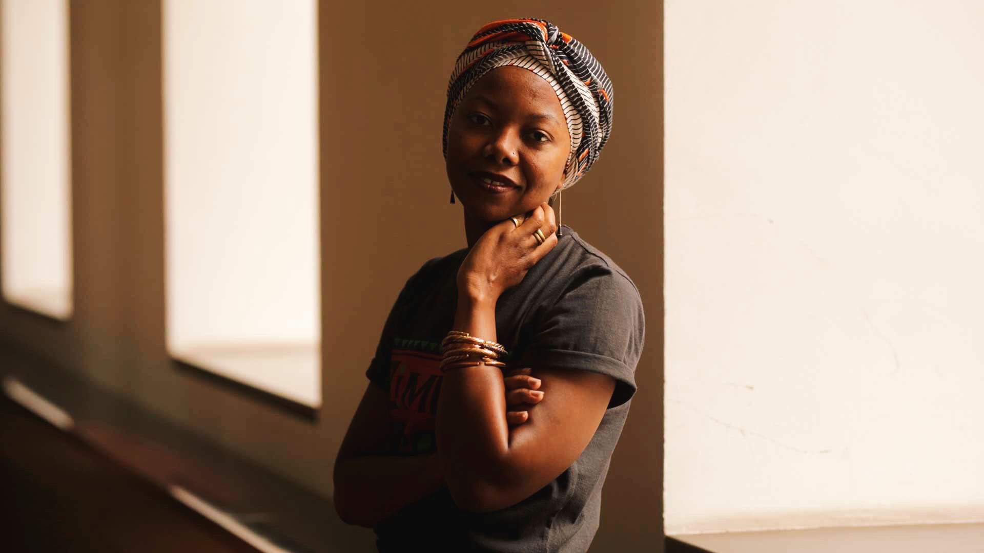NoViolet Bulawayo: “Necesitamos un activismo que cambie actitudes”