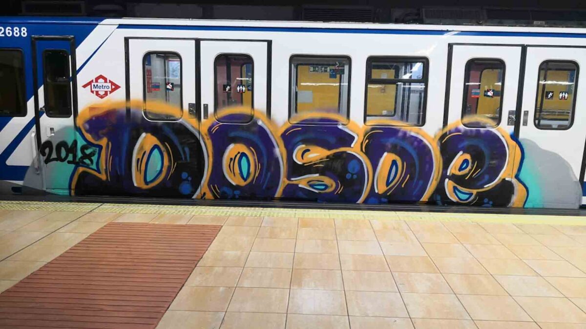 ¿Cuánto cuestan a los madrileños los grafitis en los metros?