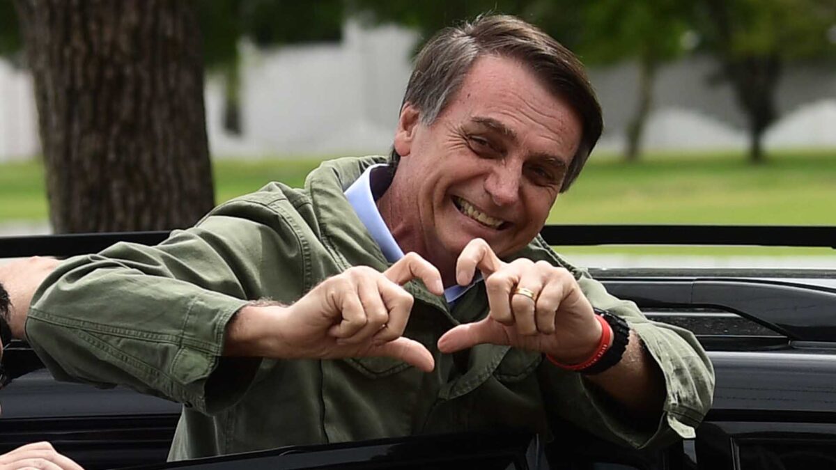 Bolsonaro promete que no arrebatará más tierras a los indígenas