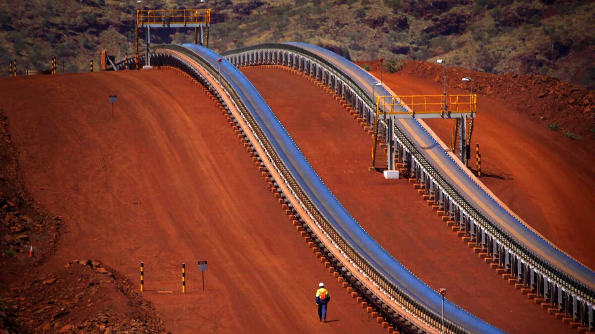 Un gigantesco tren de mercancías australiano recorre 90 kilómetros sin conductor