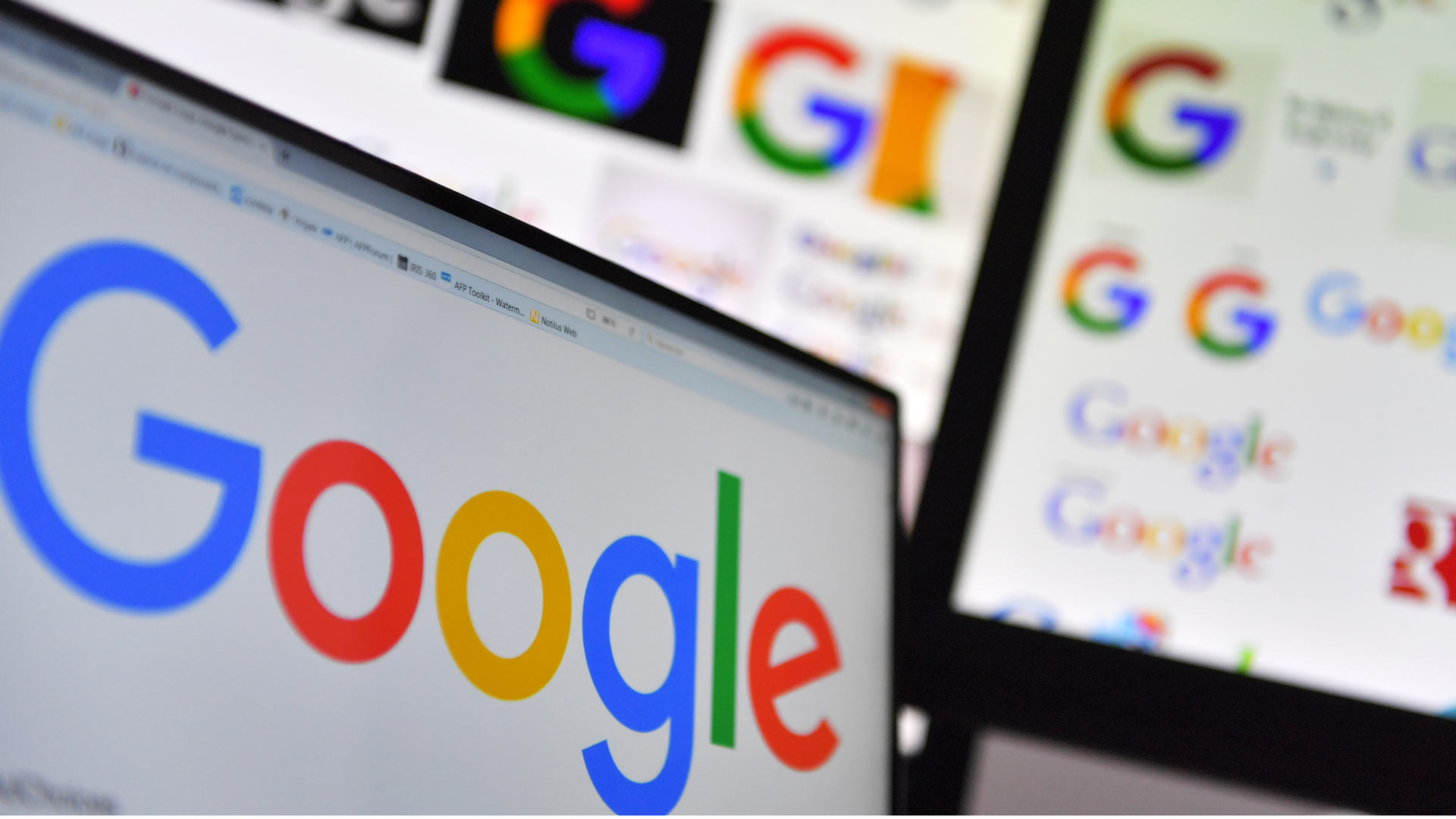 Siete organizaciones de consumidores denuncian a Google por espiar a sus usuarios