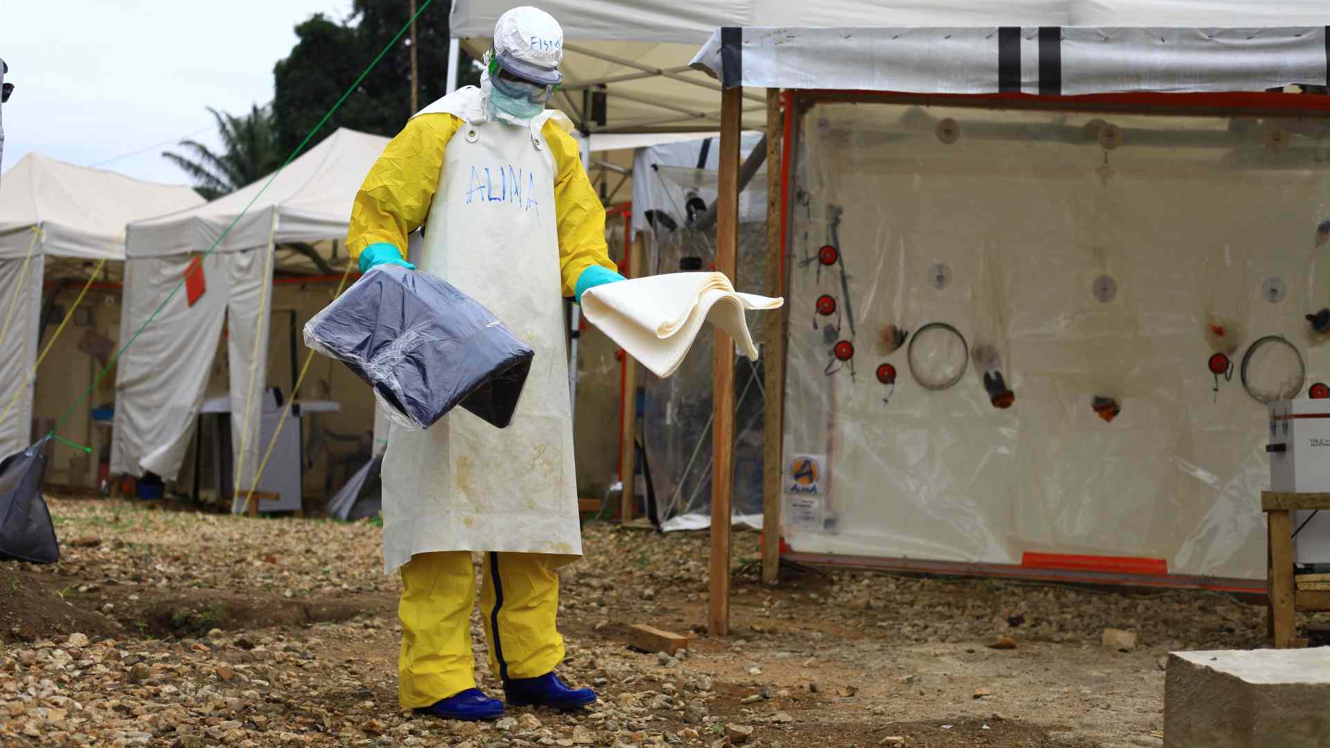 El actual brote de ébola es el mayor en la historia de la RDC por el número de contagios