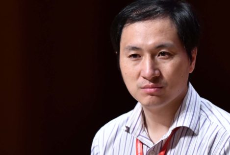 El científico chino He Jiankui defiende la manipulación genética y asegura que hay otro embarazo