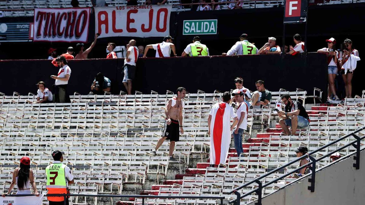 La final de la Copa Libertadores se jugará fuera de Argentina el 8 o 9 de diciembre