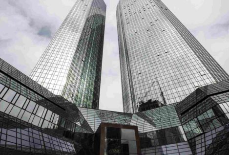 La Policía registra las oficinas del Deutsche Bank por presunto blanqueo de dinero