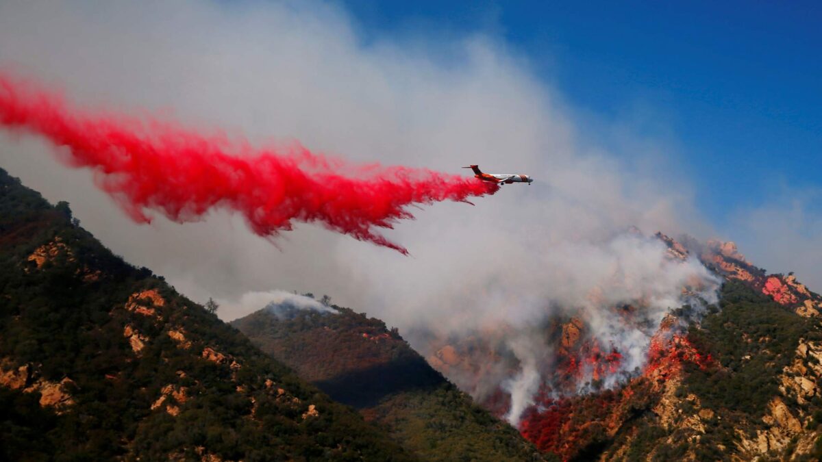 Más de 200 desaparecidos en los incendios de California que han dejado al menos 31 muertos