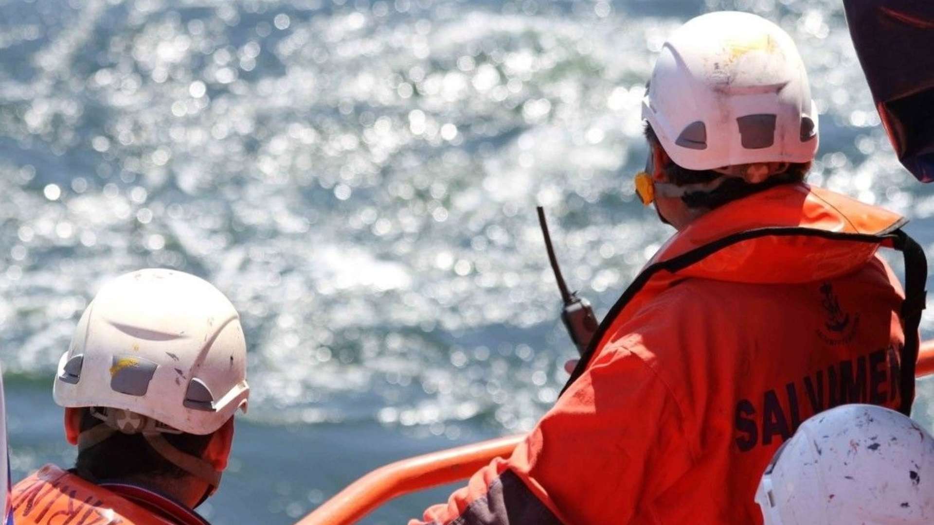 Rescatados más de cien migrantes en aguas del Estrecho en varias pateras