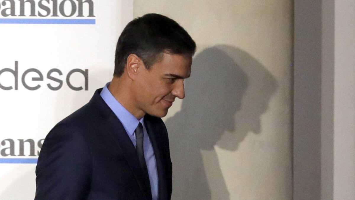 Sánchez impulsará la jubilación forzosa y el registro obligatorio de horarios