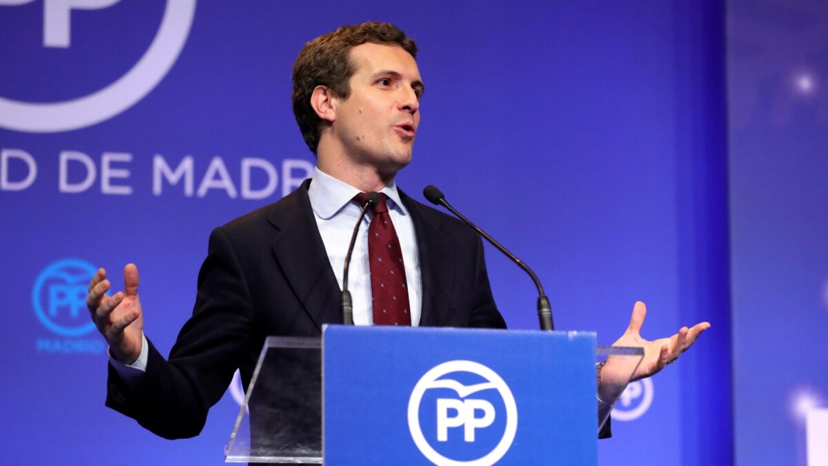 Casado se ofrece para «rescatar al Estado» que Sánchez «ha decidido vender»