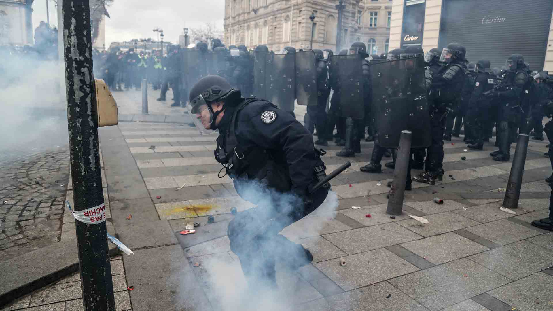 Más de 1.720 detenidos en Francia durante las protestas de los chalecos amarillos