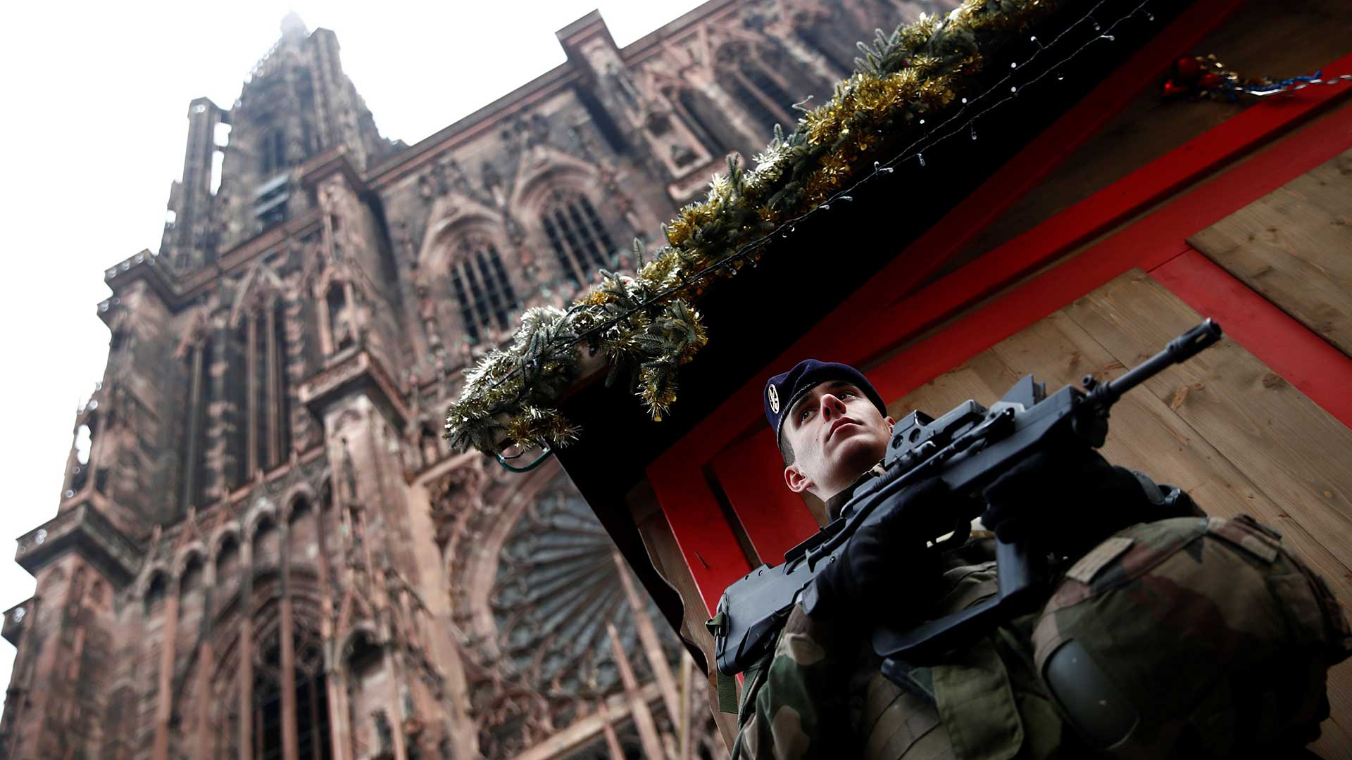 El autor del tiroteo de Estrasburgo gritó "Alá es grande" mientras disparaba