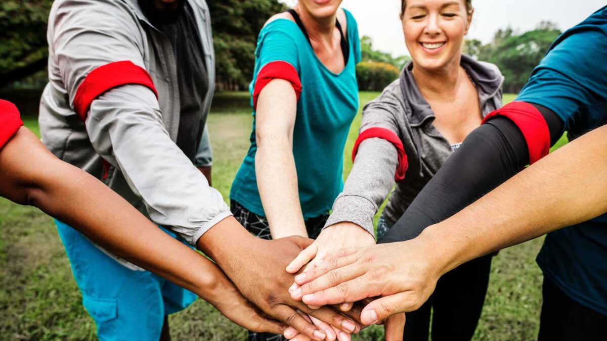 El 62,5% de las personas que hace voluntario en España es mujer