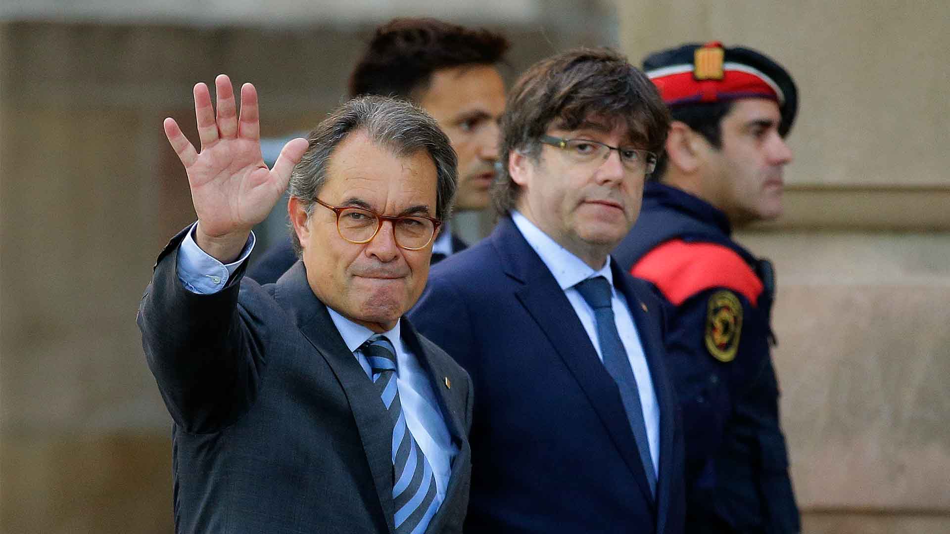 Ni Artur Mas ni Cuevillas: Junts busca un tecnócrata «a la italiana» para Barcelona