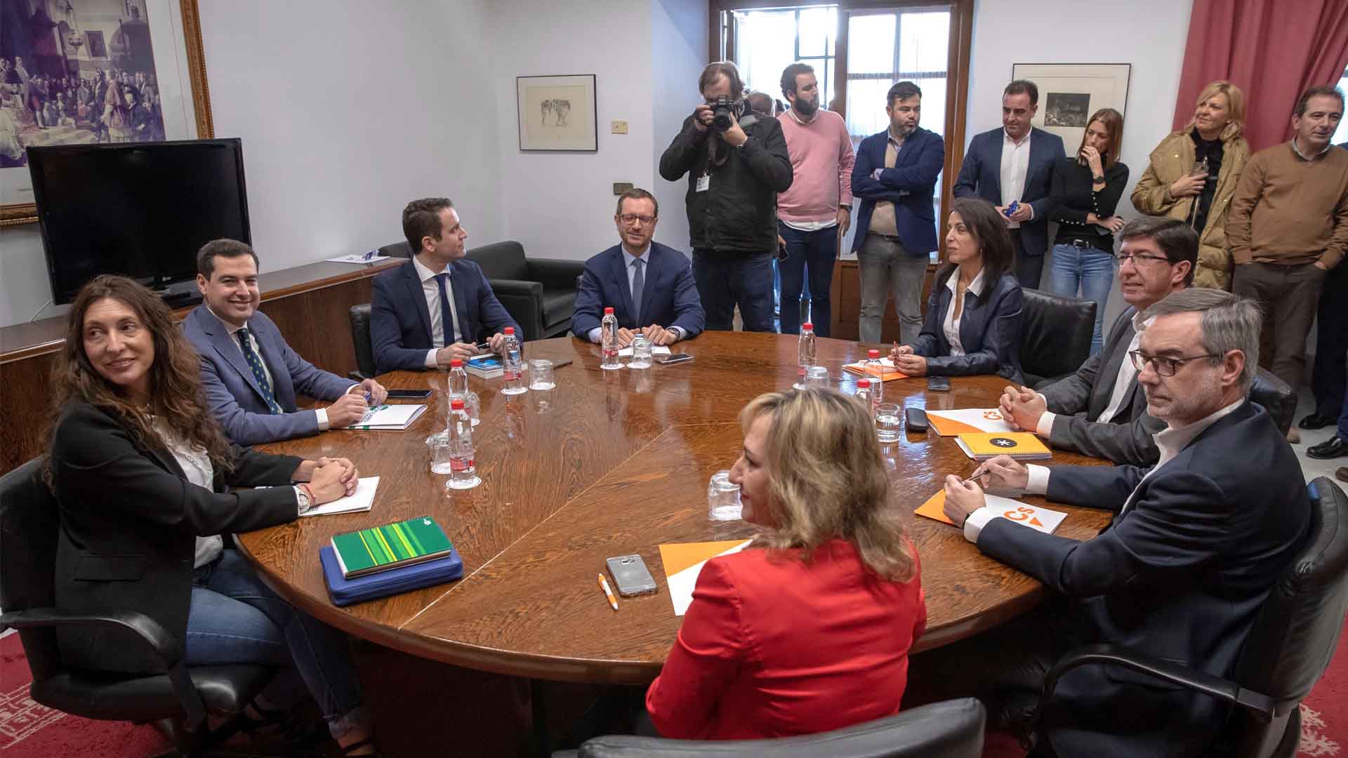 Juanma Moreno y Juan Marín confirman un acuerdo programático de PP y Cs en Andalucía