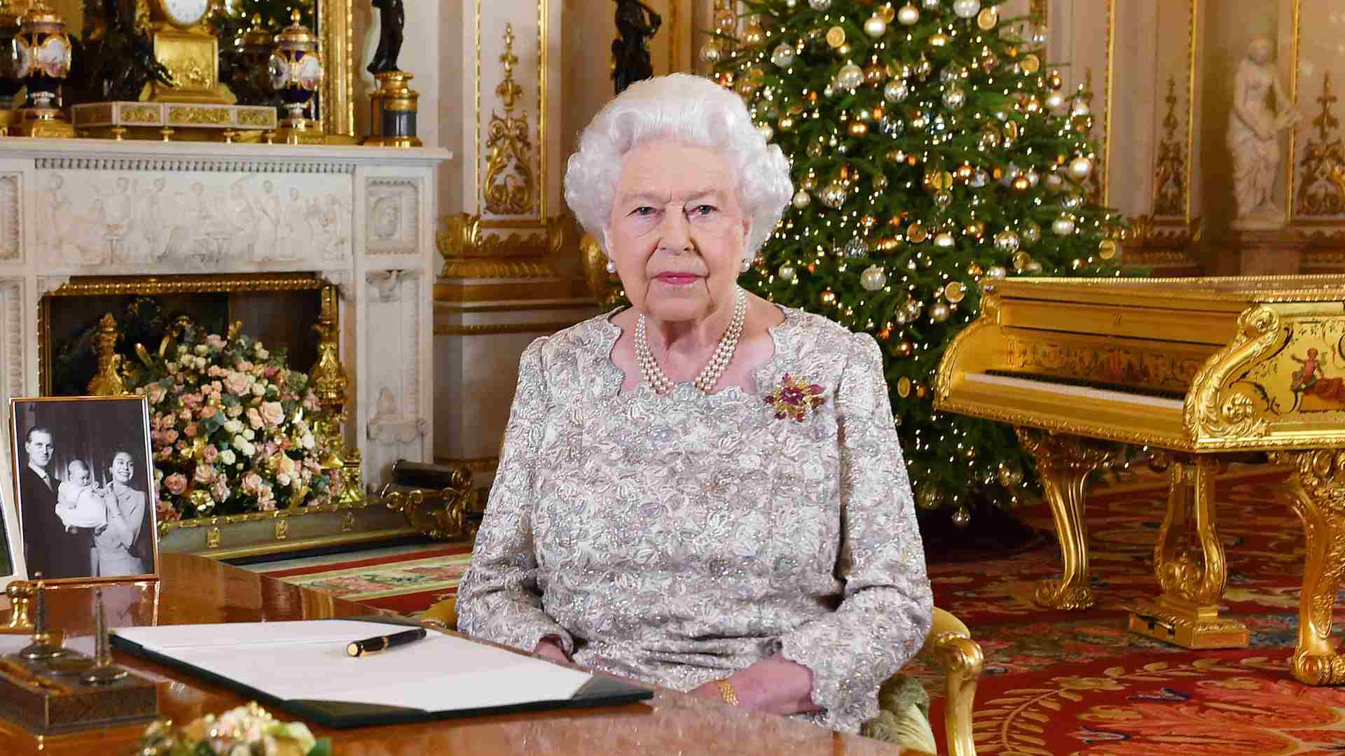 La reina Isabel II pide que prevalezca "el respeto" en plena crisis política por el Brexit