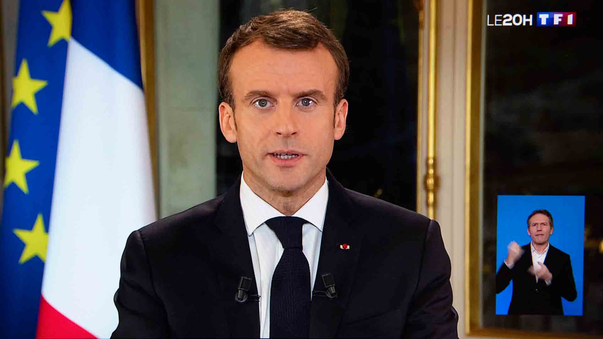Macron dice que ve «justa» la rabia de los ‘chalecos amarillos’ y aumenta el salario mínimo