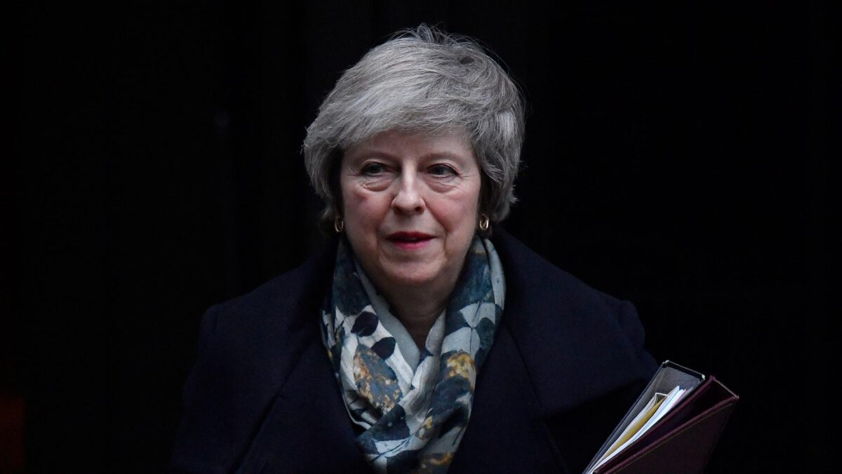 May anuncia que el acuerdo del Brexit se votará la tercera semana de enero