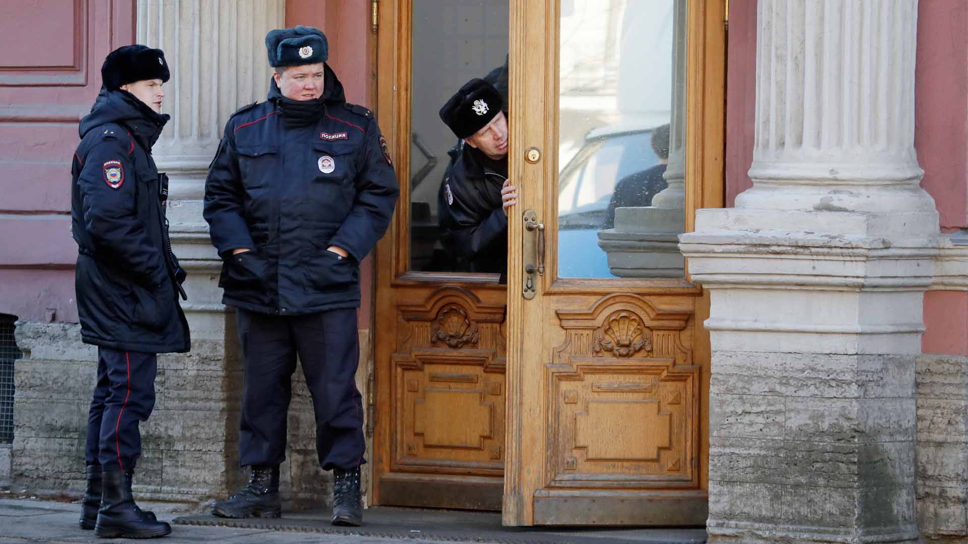 Rusia detiene a un estadounidense sospechoso de espionaje en Moscú