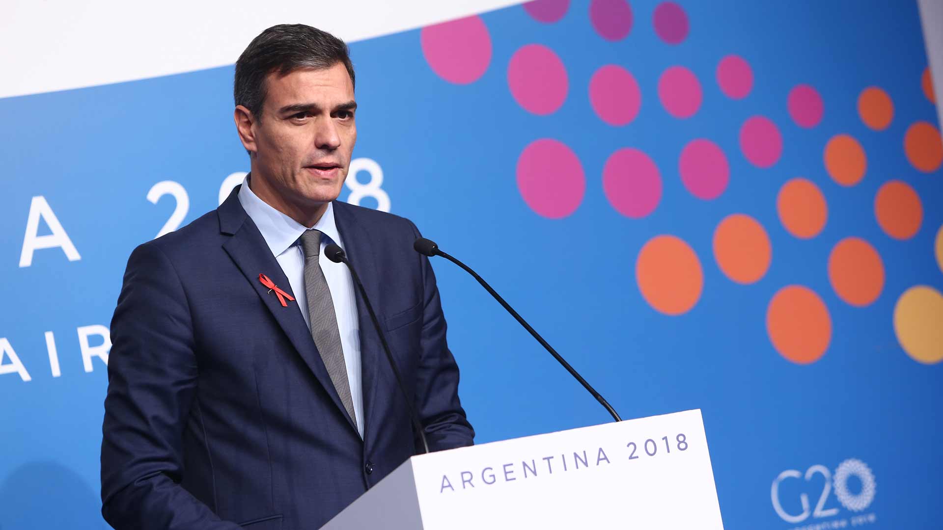 Sánchez apuesta por "defender la democracia frente al miedo" tras los resultados en Andalucía