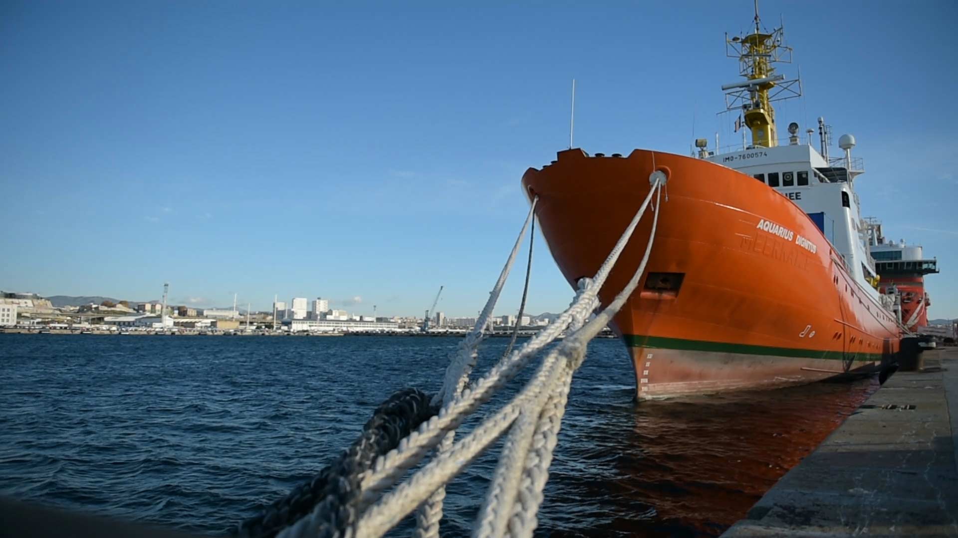 SOS Méditerranée busca un nuevo barco tras renunciar al Aquarius