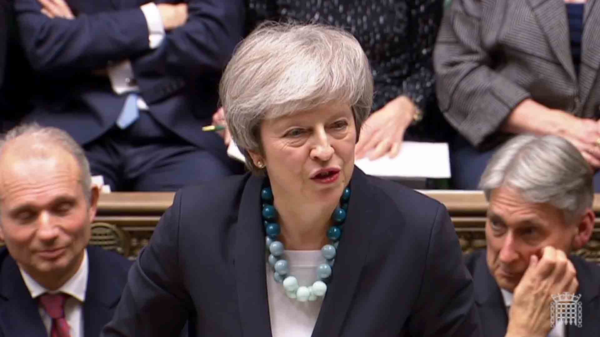 Theresa May pospone el voto sobre el acuerdo del Brexit por falta de apoyo