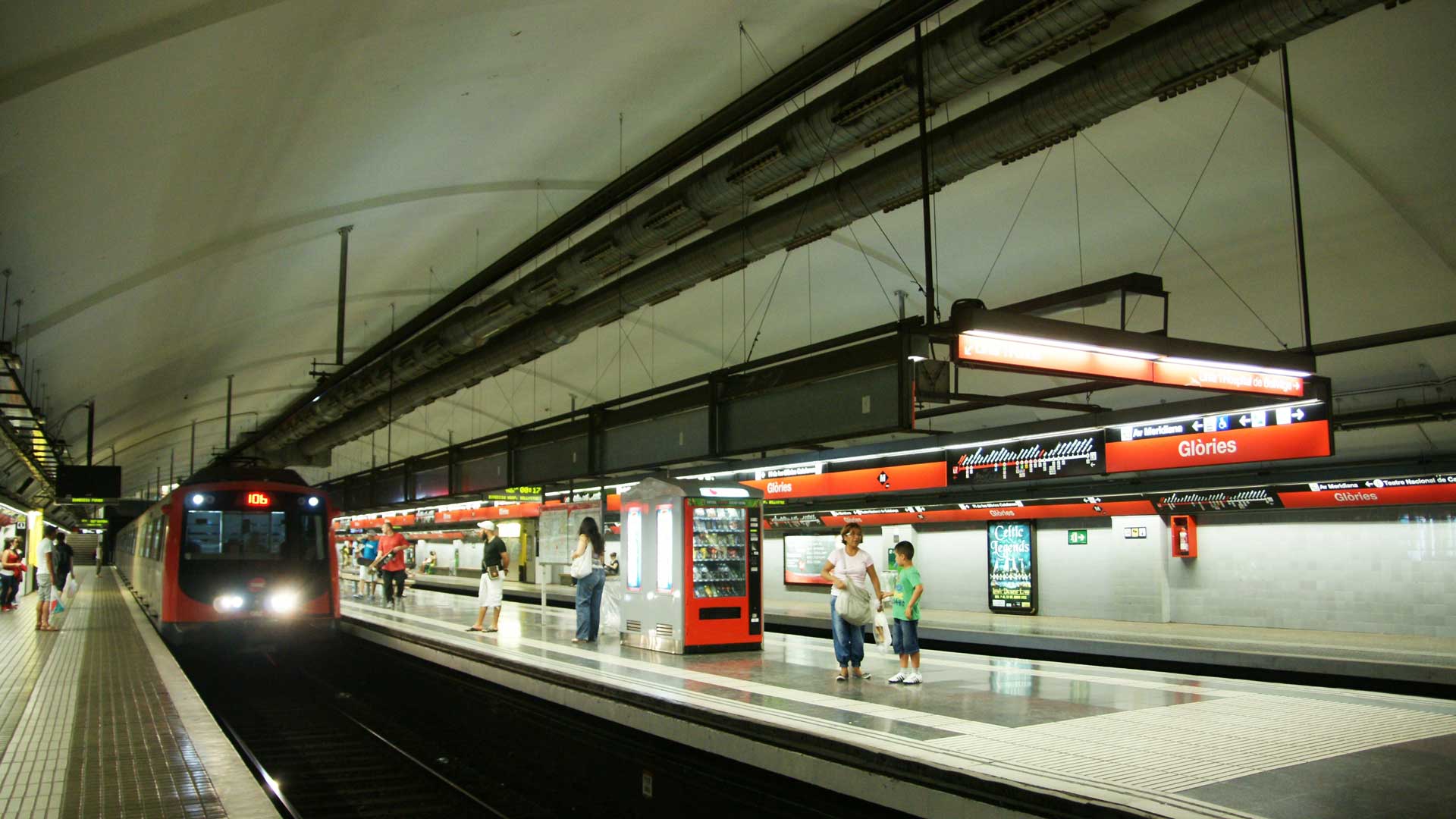 Afectados por amianto cinco trabajadores del metro de Barcelona